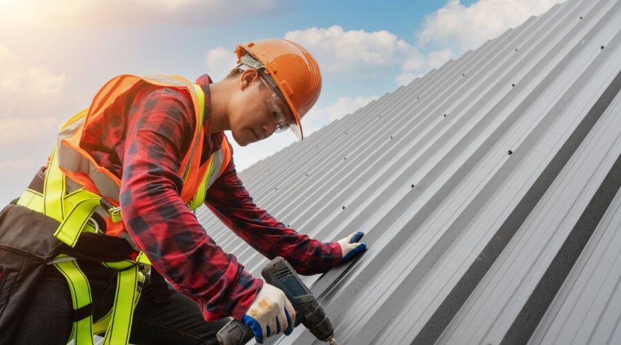 GAF certified roofer in Montpelier, IA